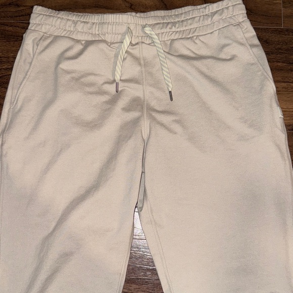 Vuori Performance Jogger - Picture 4 of 7